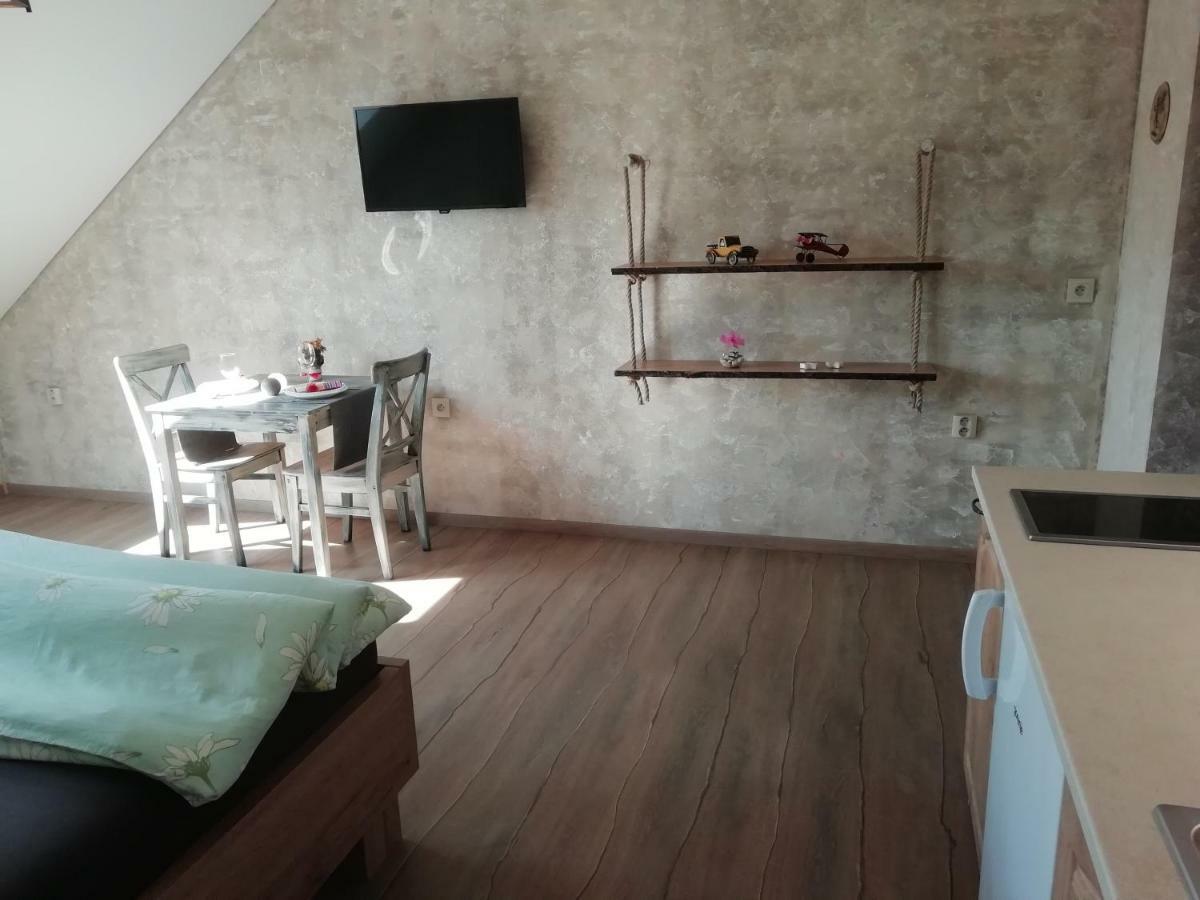 Ubytovani U Janca Lednice Kültér fotó